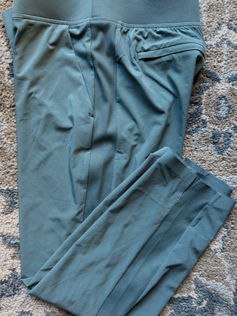 Athleta Women’s Brooklyn Mid Rise Ankle Pant - Picture 2 of 3